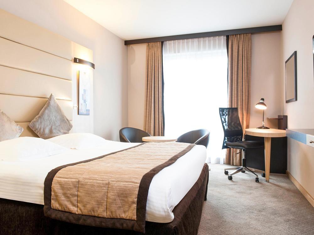 Novotel Brussels Centre Midi Saint-Gilles Ngoại thất bức ảnh