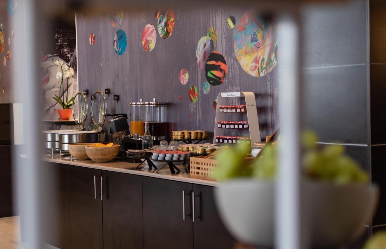 Novotel Brussels Centre Midi Saint-Gilles Ngoại thất bức ảnh