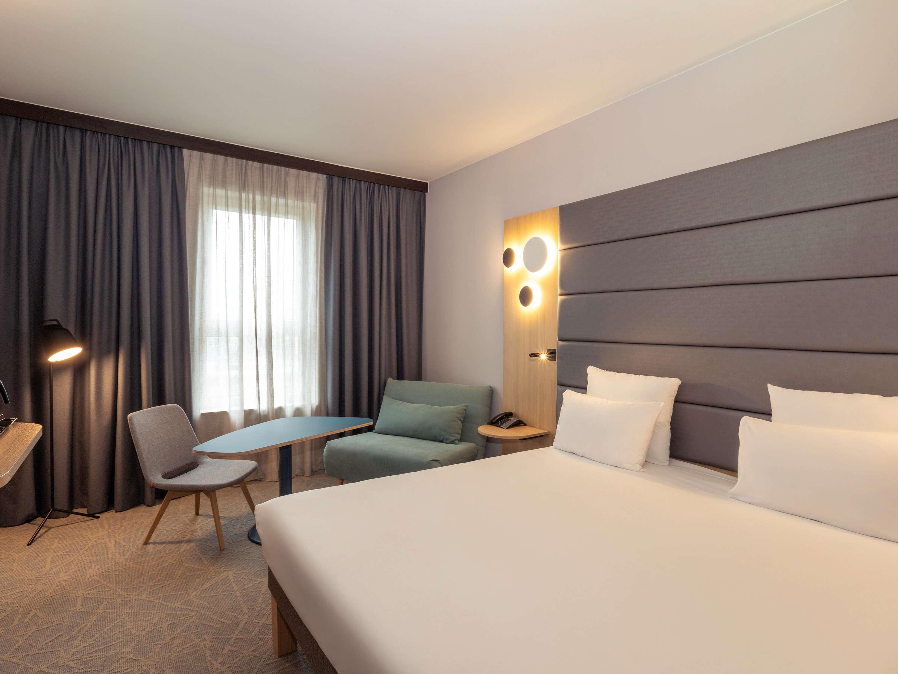 Novotel Brussels Centre Midi Saint-Gilles Ngoại thất bức ảnh