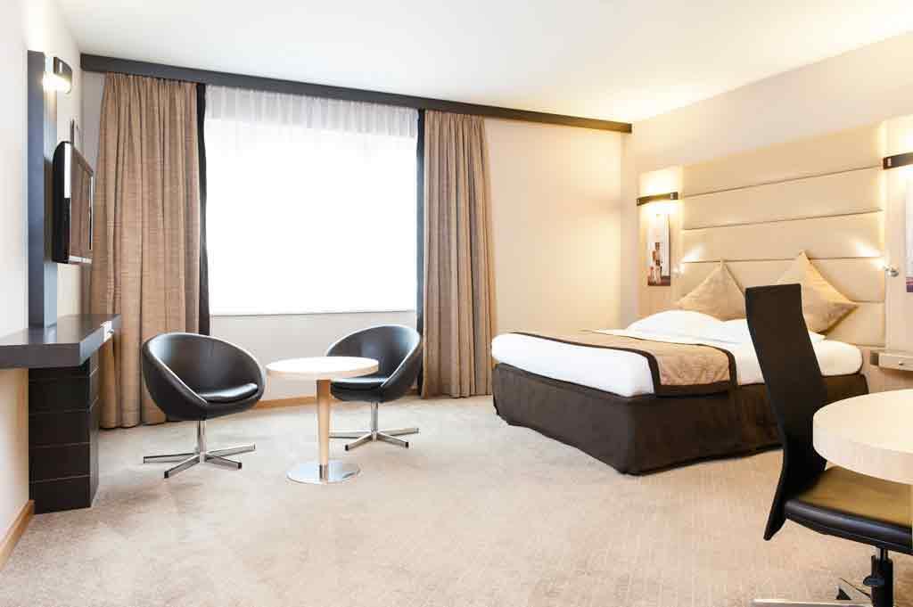 Novotel Brussels Centre Midi Saint-Gilles Ngoại thất bức ảnh